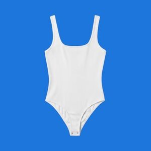 QQQ Women White Ribbed Knit Scoop Neck Sleeveless Bodysuit Large L Snap Closure
